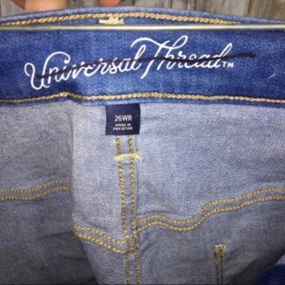 NWT Universal Thread Mid Rise Bermuda Shorts - Picture 6 of 7
